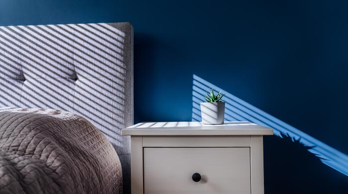 Mesita de noche/Mesa de cama