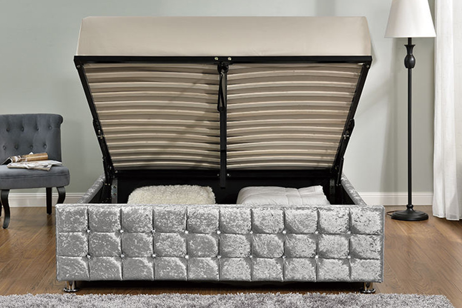 1150 Cama tapizada con estructura de madera de tela suave