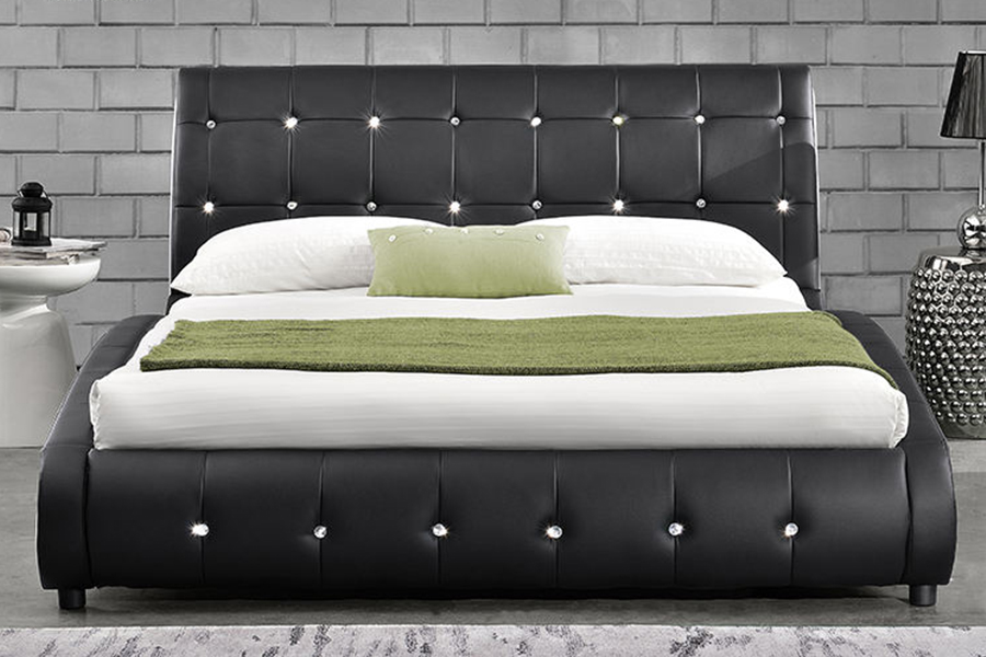 1144 Estructura de madera maciza Decoración de diamantes Cama tapizada