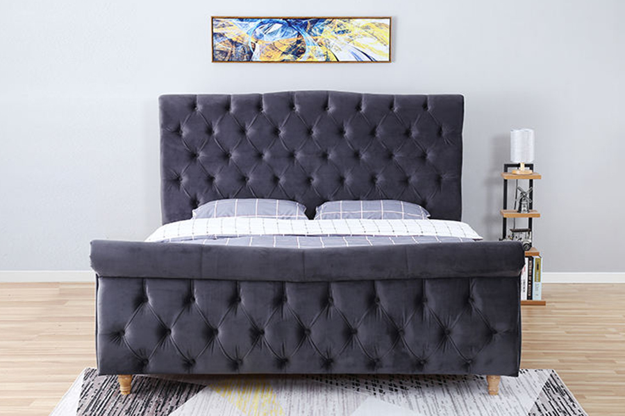 Cama tapizada con estructura de madera tapizada en tela de terciopelo 1304