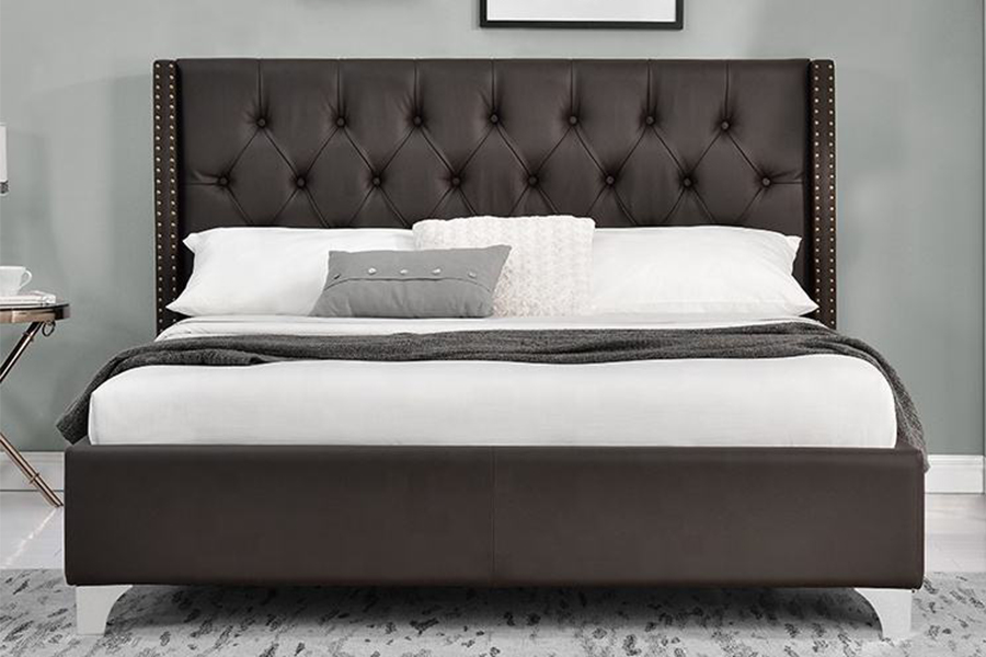 Cama tapizada con tachuelas clásicas 1210 Wing Design