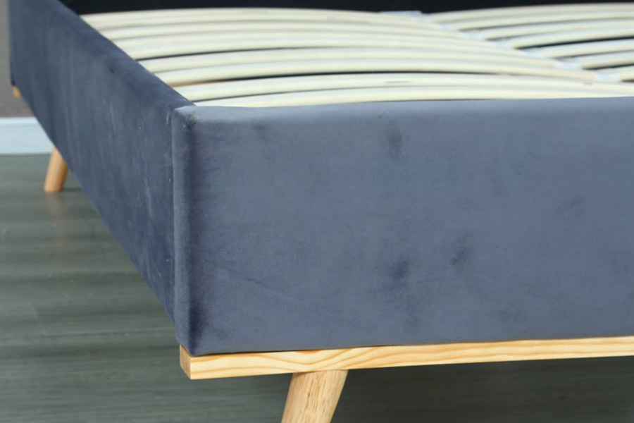 1457 Cama tapizada de terciopelo de diseño simple y moderno