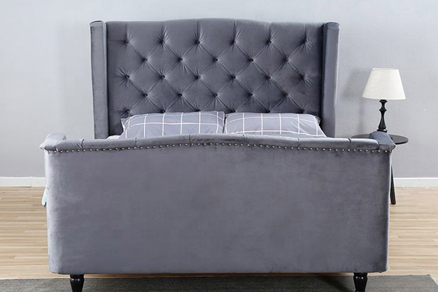 Cama tapizada con botones y respaldo de tela de terciopelo 1399