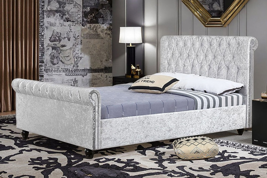 1366 Cama Trineo Moderna Cama Tapizada En Tela De Terciopelo