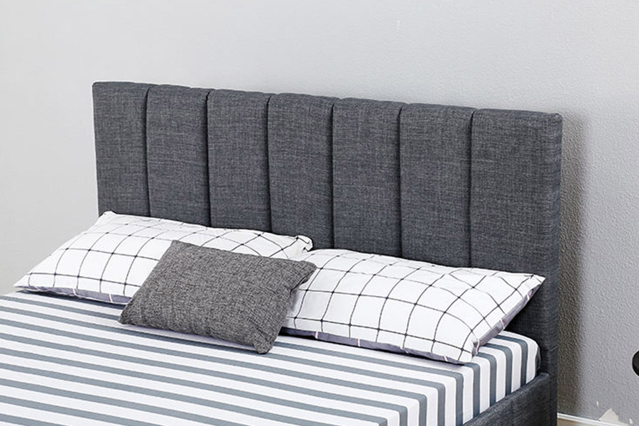 1333 Cama moderna tapizada en tela de felpa gris