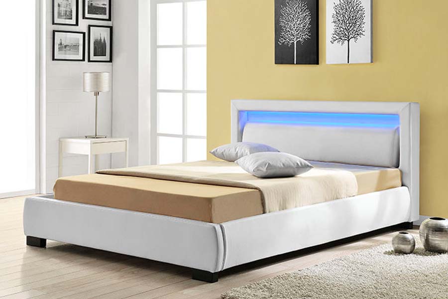 1857 Marco de cama tapizado LED de cuero sintético moderno y contemporáneo