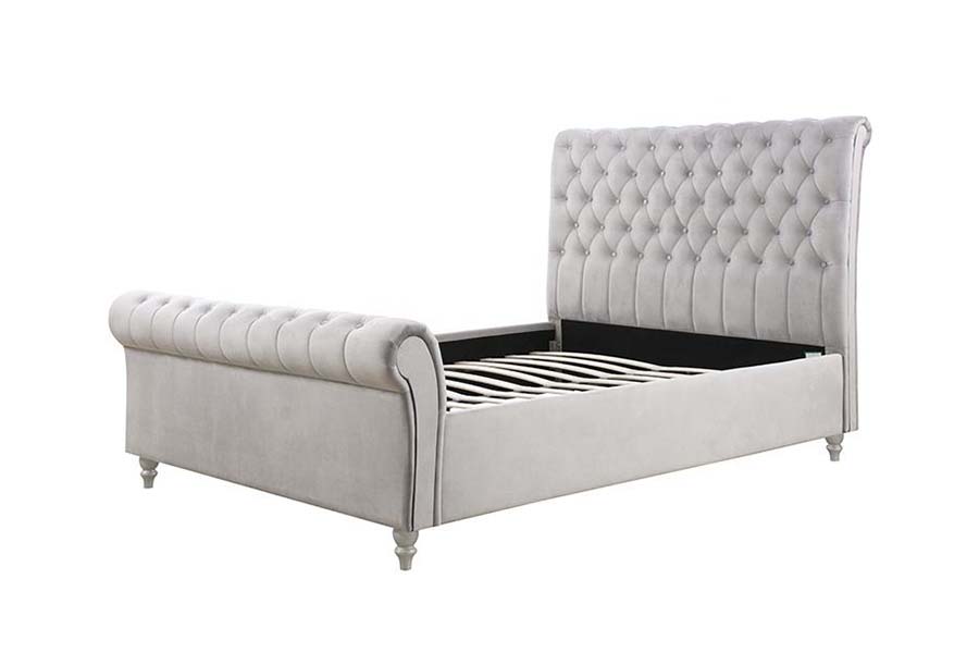 Cama tapizada con cama trineo clásica plateada 1563