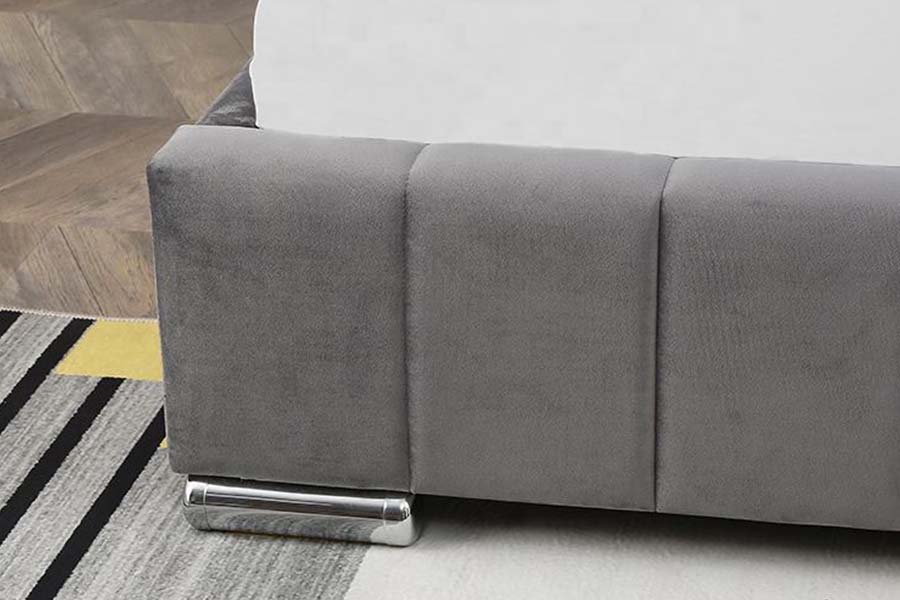 Cama tapizada en tela de terciopelo con cabecera de bloque cuadrado 1555