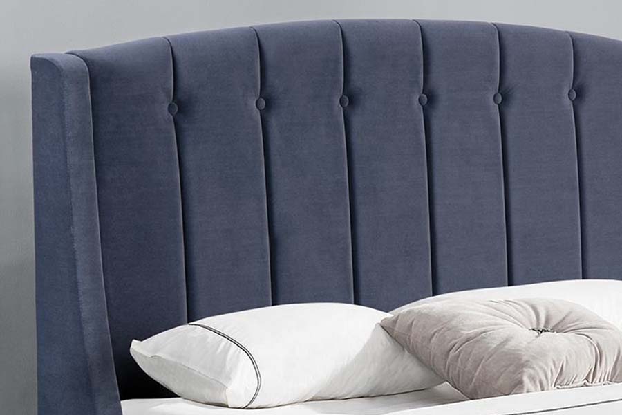 1663 Cama doble capitoné de madera de terciopelo Cama tapizada