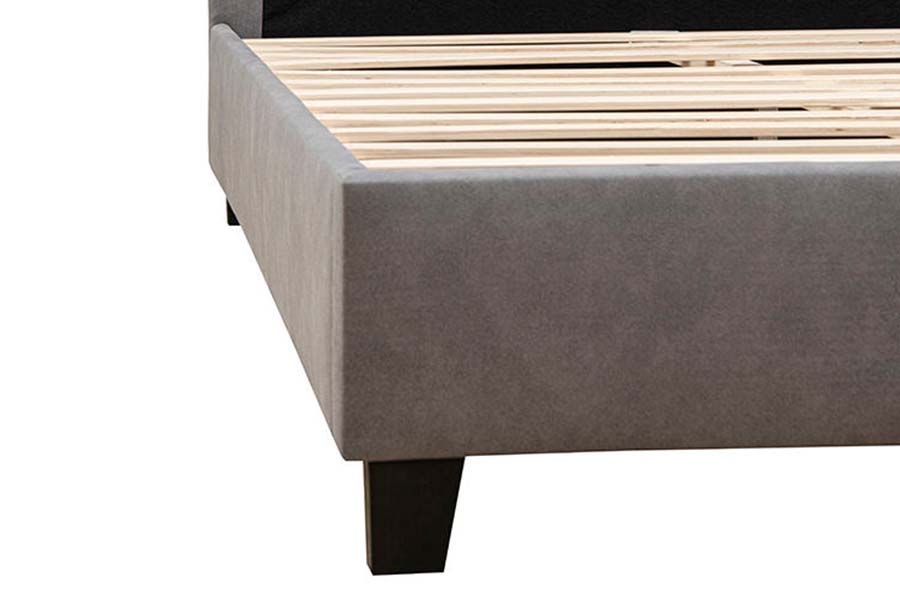 1618 Cama individual tapizada en terciopelo y madera maciza de lino