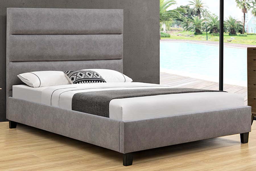 1618 Cama individual tapizada en terciopelo y madera maciza de lino