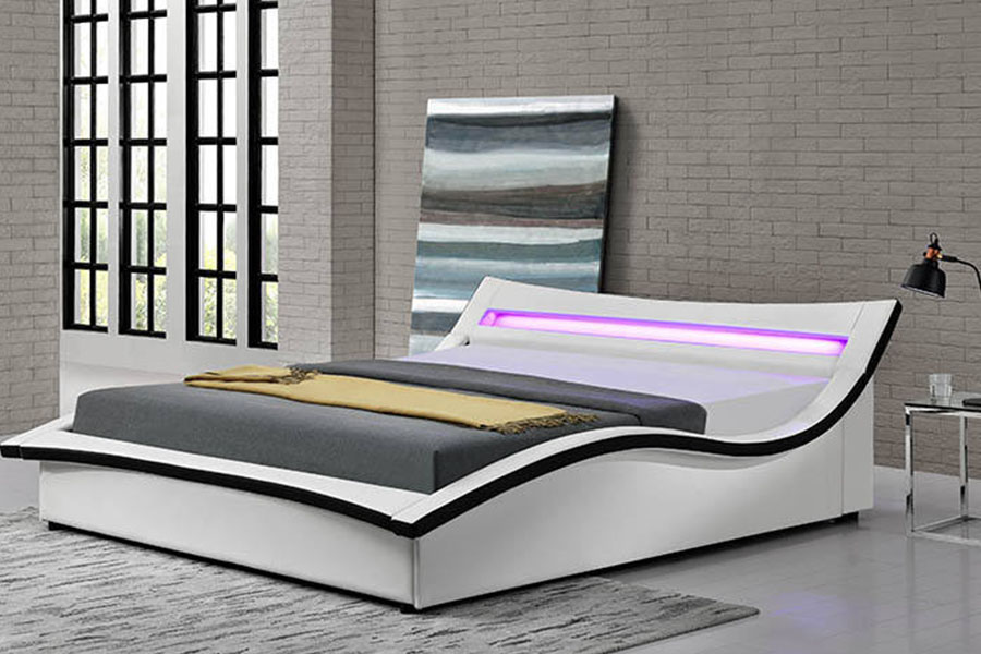 1877 Marco de cama tapizado con LED de cuero PU de lujo