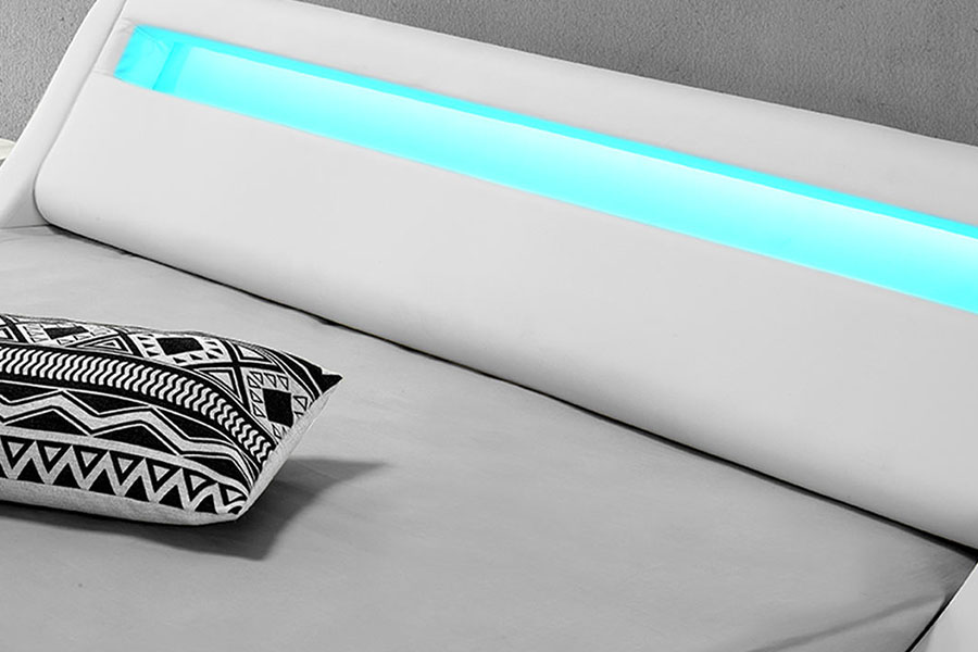 1137-1 Estructura de cama tapizada en cuero con almacenamiento King Smart LED