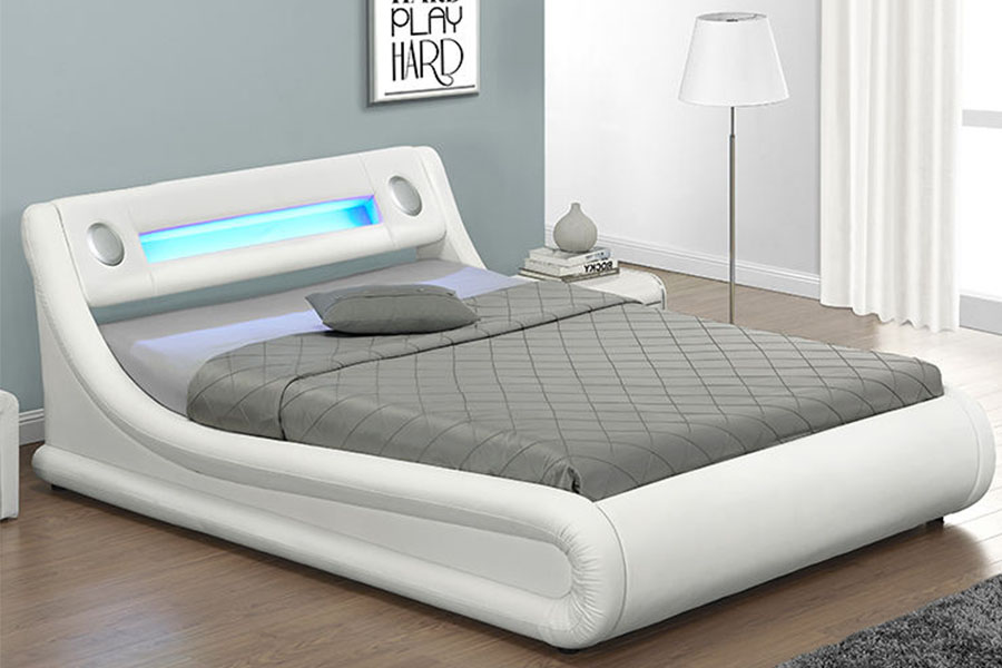 Marco de cama tapizado en cuero PU con tamaño King LED otomano 1138G