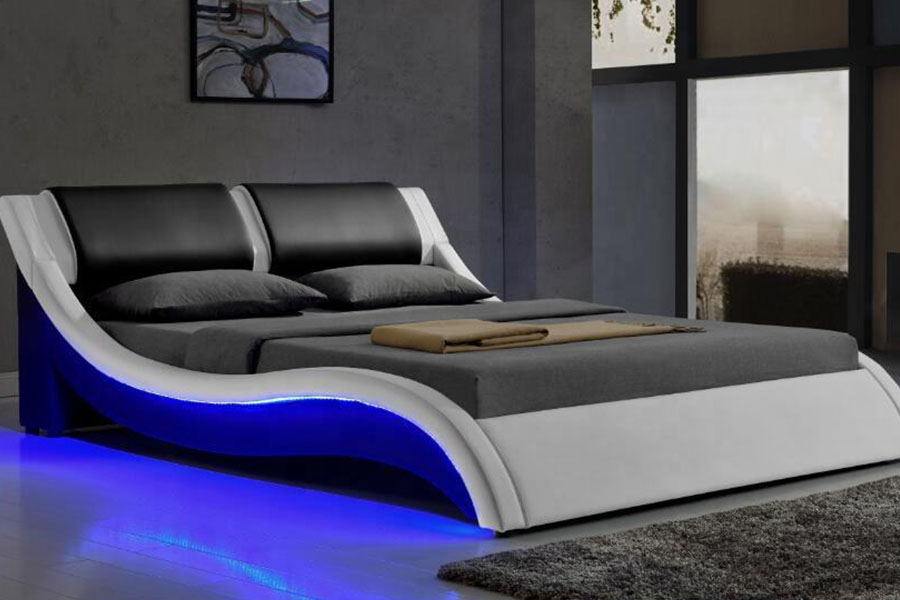 1187-1 Marco de cama tapizado King de cuero con LED en forma de S italiano