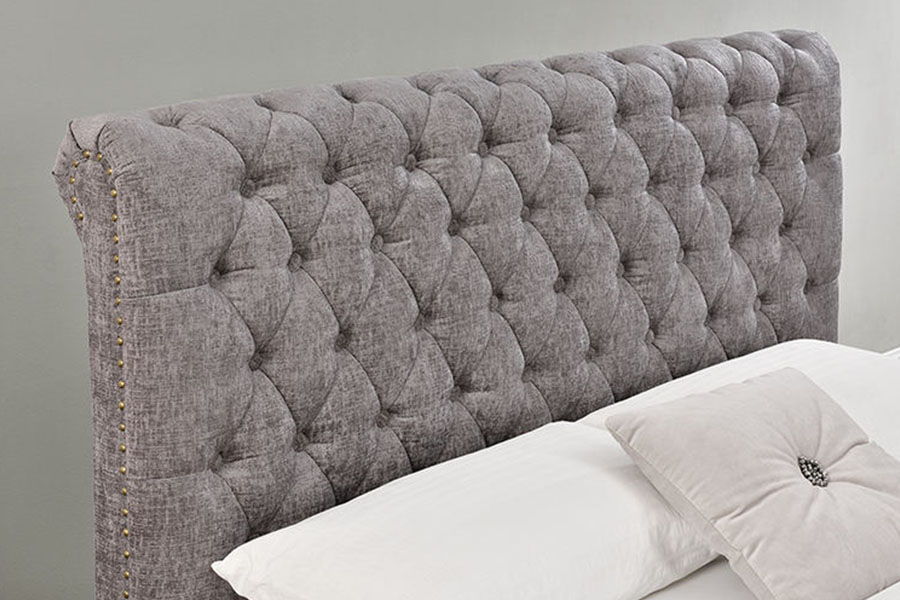 1208G Estructura de cama otomana tipo trineo Chesterfield de chenilla y terciopelo con almacenamiento