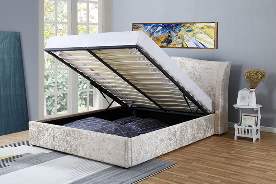 Estructura de cama con almacenamiento tapizada otomana con acabado en ostra y terciopelo champán 1320G